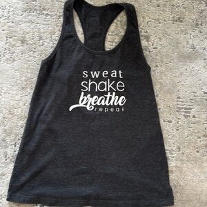 Barre 3 pure Racer back workout gray sweat shake breathe tank sz XS S